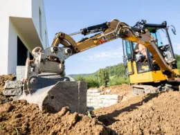 Dlaczego warto regularnie kontrolować połączenia przegubowe w maszynach budowlanych